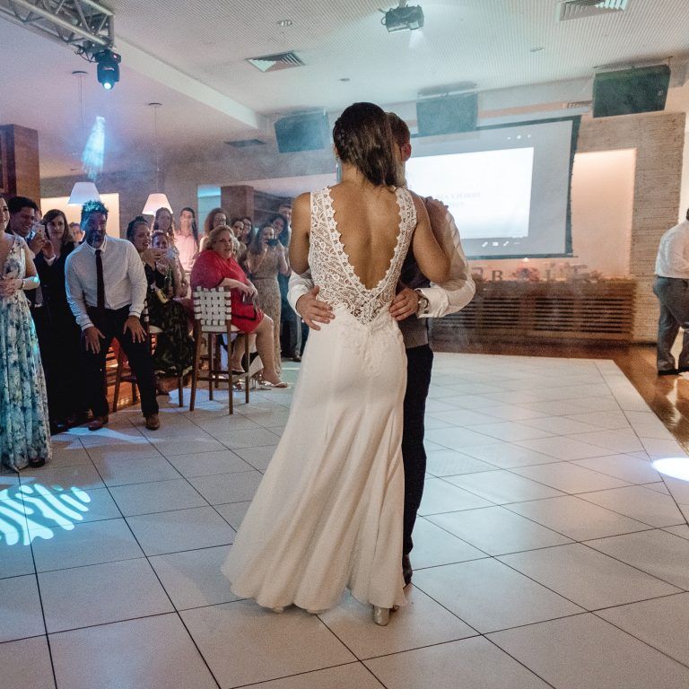 virginia-maillo-beatriz-vestido-novia-espalda-baile